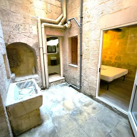 Stunning 3 Bedroom Town House *