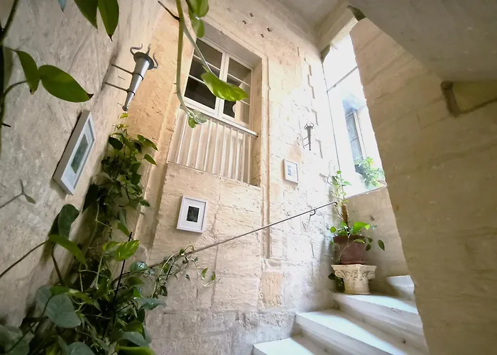 Stunning 3 Bedroom Town House Appartement *