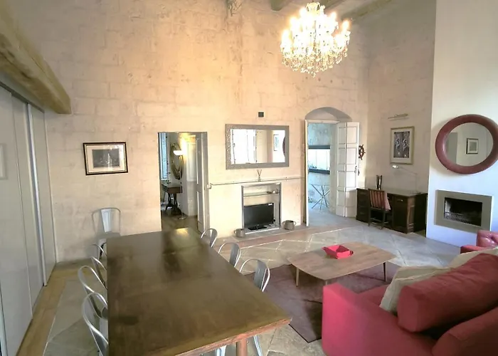 Stunning 3 Bedroom Town House Appartement