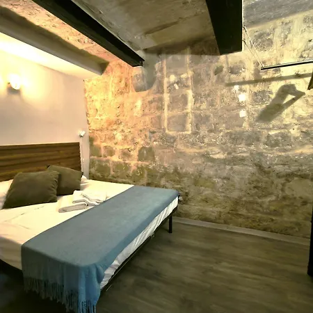 Stunning 3 Bedroom Town House Lejlighed Valletta